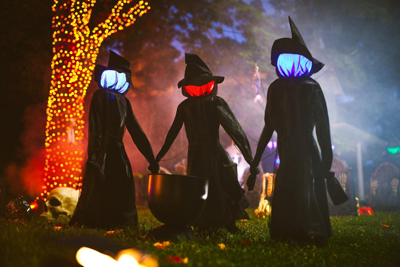 Big Lots Halloween merchandise