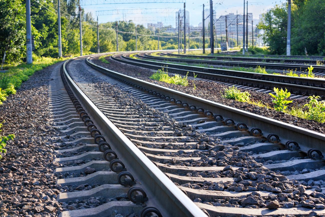 railroad tracks (photo: Sergii Petruk)